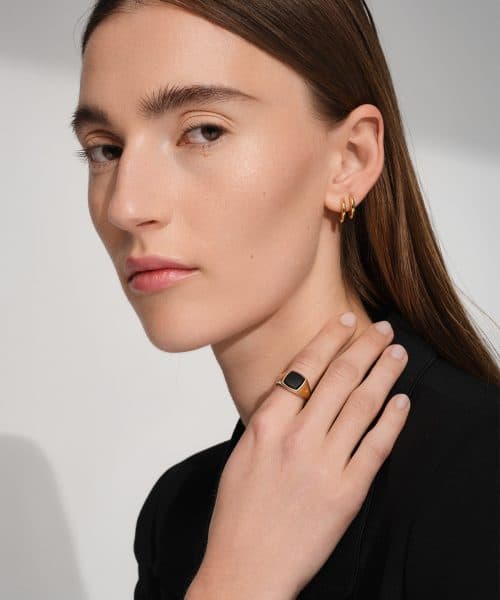 Tom Wood Kay Ring Gold Black Onyx - Bilde 5
