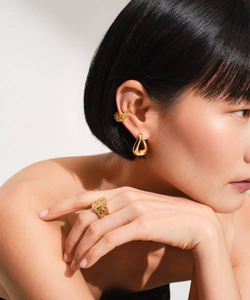 Tom Wood Twist Hoops Gold - Bilde 4