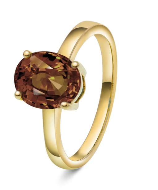Ring i Gult gull med Røkkvarts