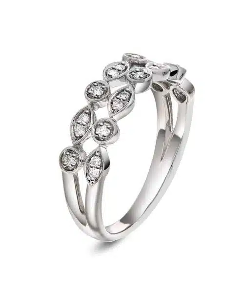 Ring i gull med diamanter 0,18 ct