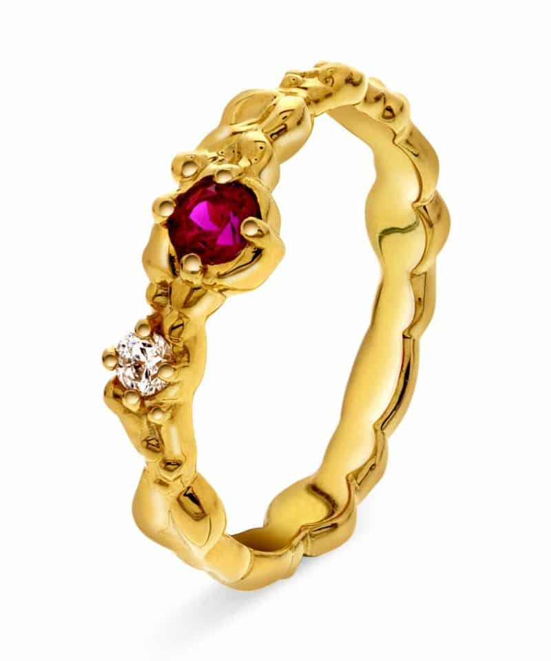 Ring i sølv med zirkonia