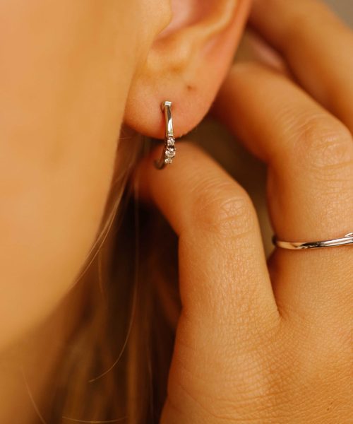 Emma Øredobber i Hvittgull med Diamanter 0.12ct - Bilde 2