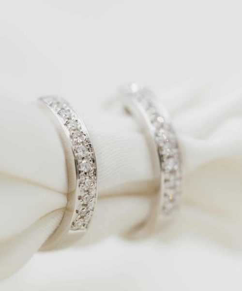 Øreringer i gull med diamanter 0,10ct - Bilde 2