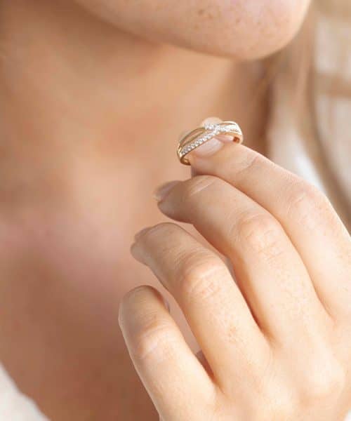 Ring i gult gull med diamant 0,21 ct W/P - Bilde 2