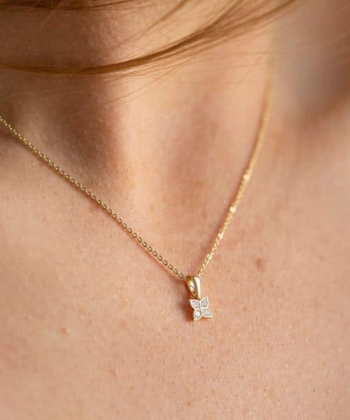 Anheng i gult gull med diamanter 0,10 ct W/P - Bilde 2