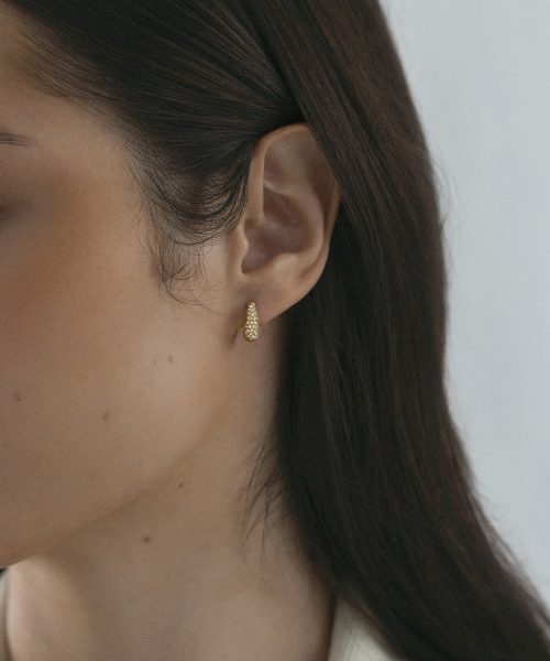 Mockberg Pavé Precious Mini Gold Hoops - Bilde 4